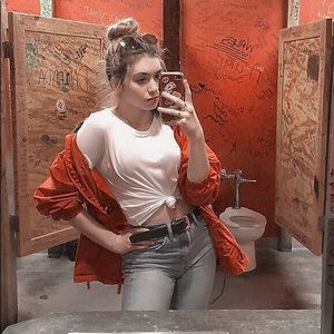 Meet your Posher, Natalie